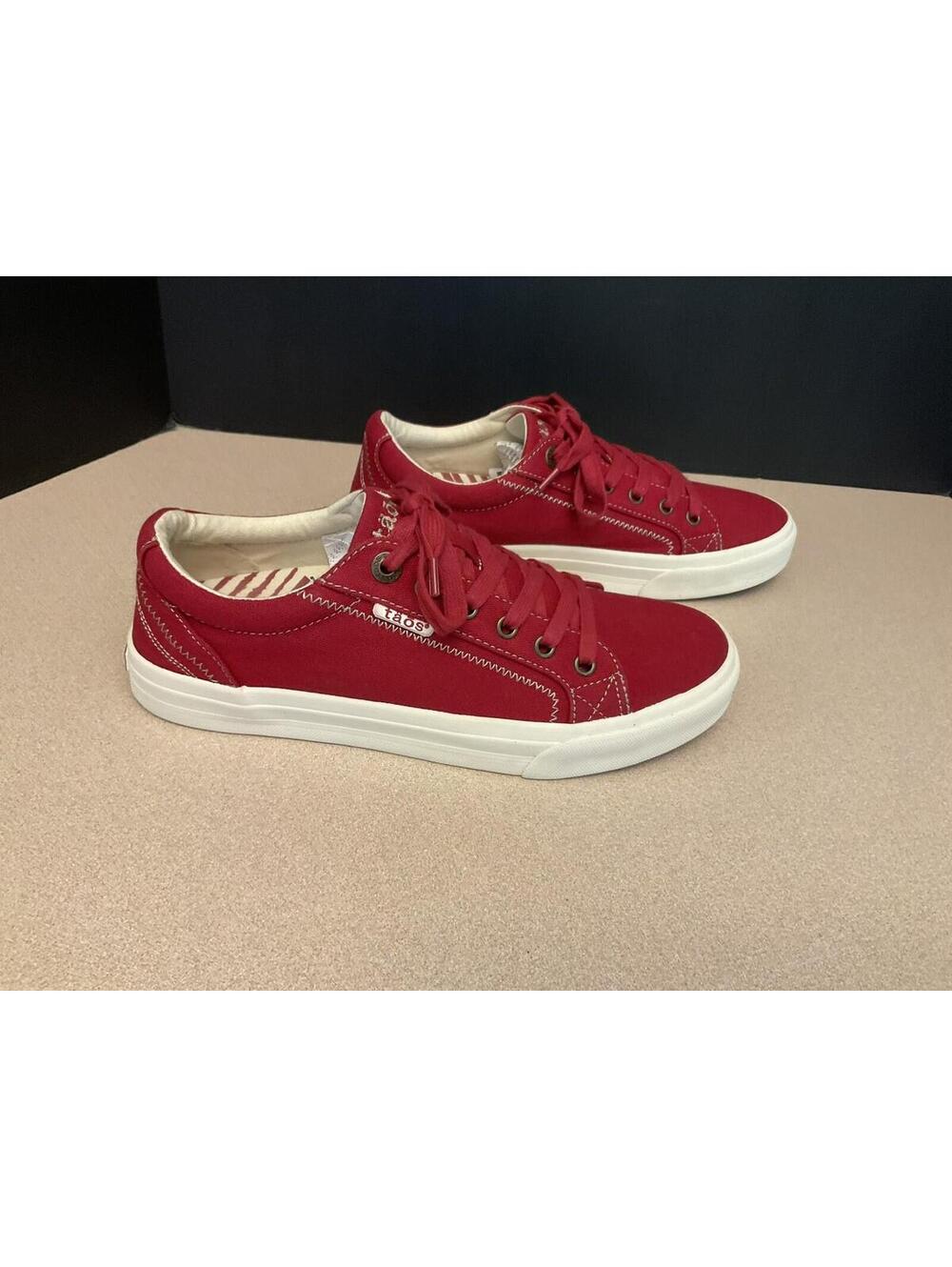 Womens Taos Plim Soul Red Canvas Low Top Sneakers/Shoes. Size 9. Great Condition